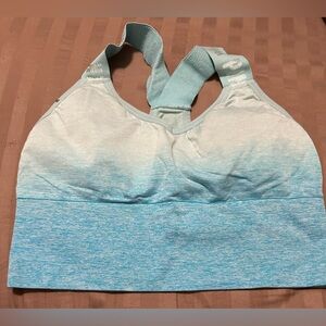 Victoria's Secret PINK Sport Seamless Sports bra size M.